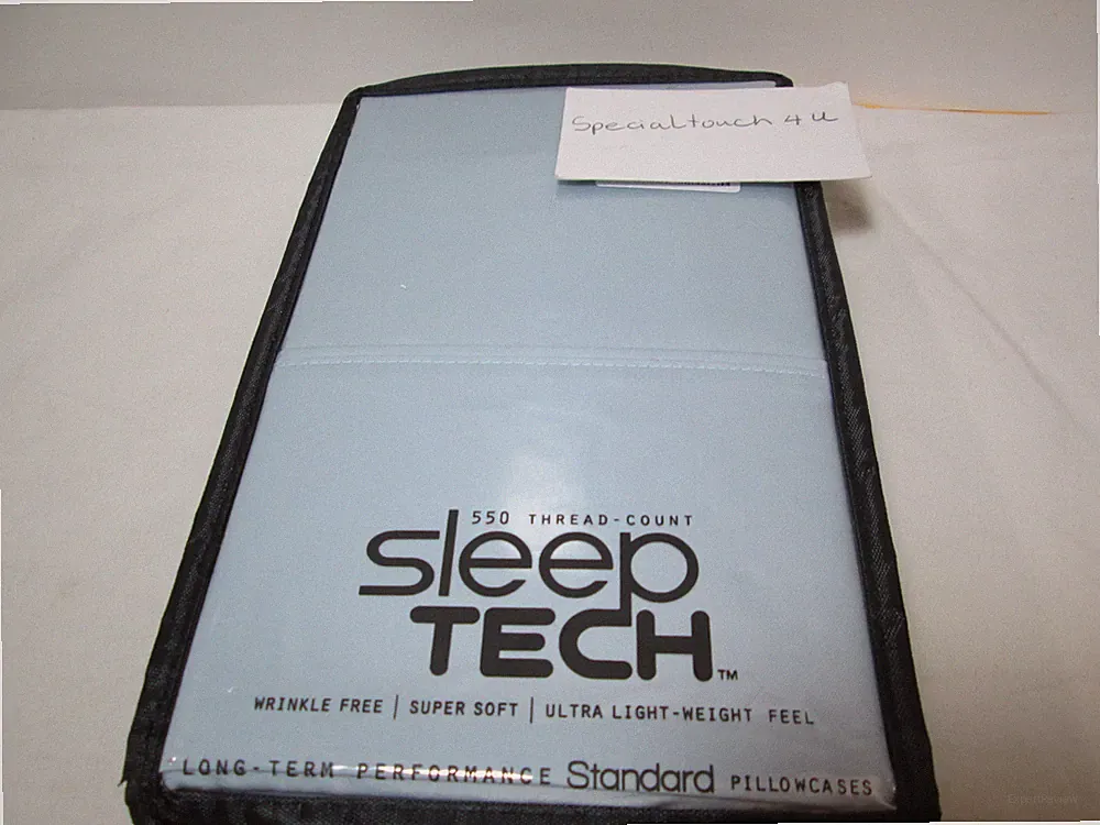 NEW Sleep Tech Performance 2 Standard Pillowcases - 550 Thread Count - Blue NIP