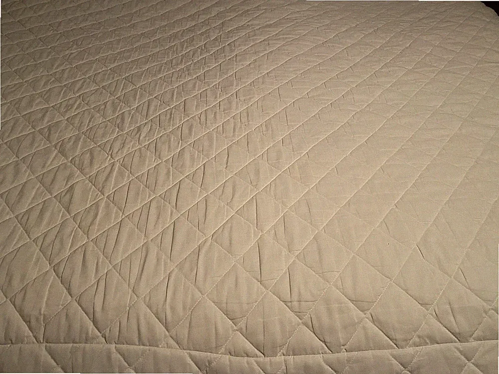 Sleep Innovations White Cotton Queen Quilted Duvet Cover, Zip Closure, Clean EUC